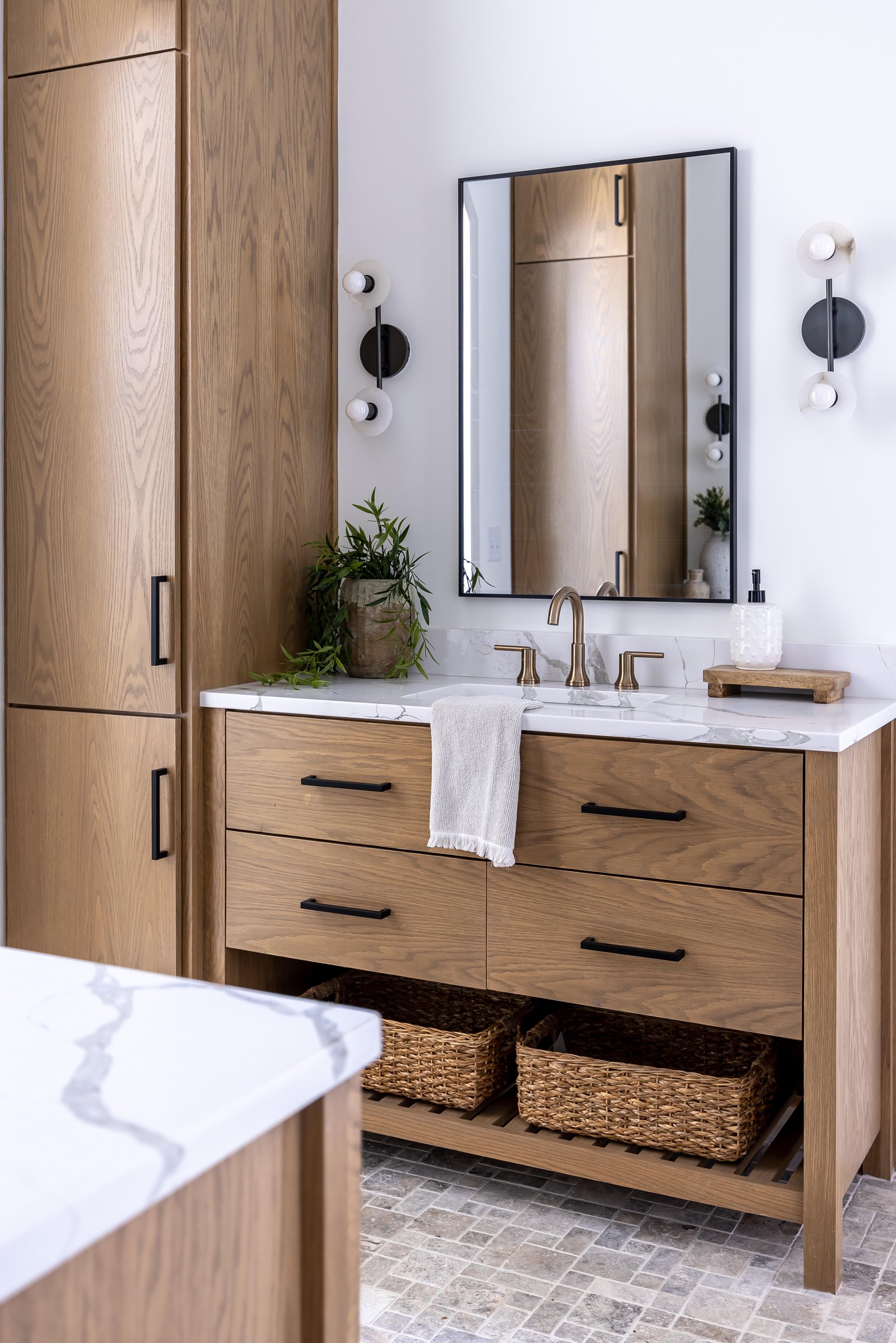 Hawthorn + Remodel kitchen countertop detail by Reschka Design Build